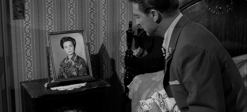 Illustration for article titled The Fourth of July Twilight Zone Marathon Schedule, With Links For Cordcutters